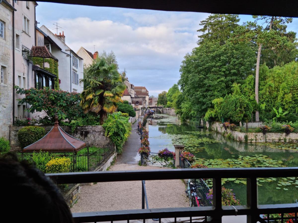 Kleines Appartement Im Zentrum Dole Exteriér fotografie